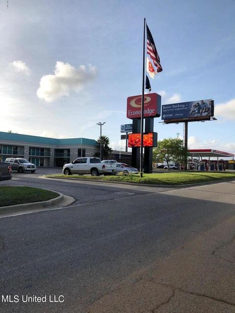 Ms-63, Moss Point, MS 39563 photo 3