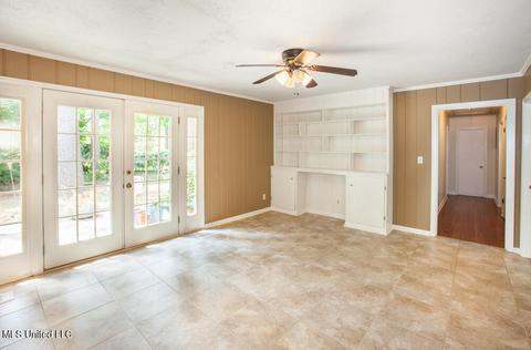 5461 Pine Lane Dr, Jackson, MS 39211 photo 9