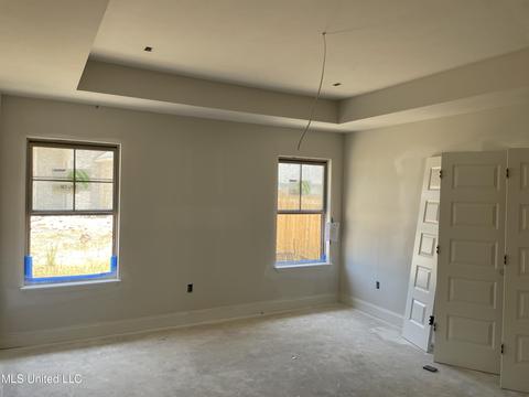 1036 Silver Cir, Pearl, MS 39208 photo 4