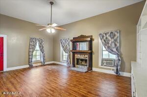 227 SW 2nd Ave, Magee, MS 39111 photo 3