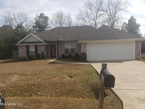 257 Gaddy Dr, Byram, MS 39272 photo 1