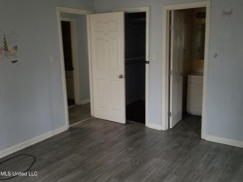 569 Baker Ln, Brandon, MS 39047 photo 5