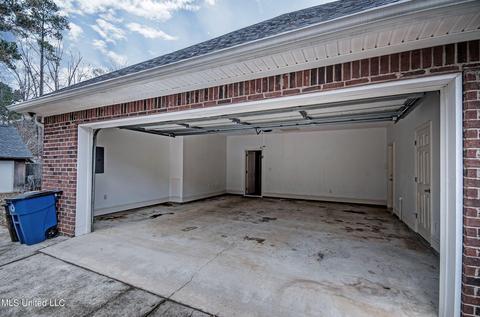 204 Southhampton Pl, Brandon, MS 39042 photo 17
