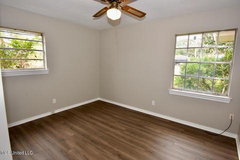 203 Saint Augustine Dr, Long Beach, MS 39560 photo 9