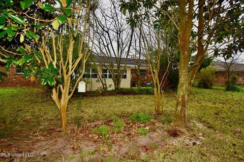 203 Saint Augustine Dr, Long Beach, MS 39560 photo 18