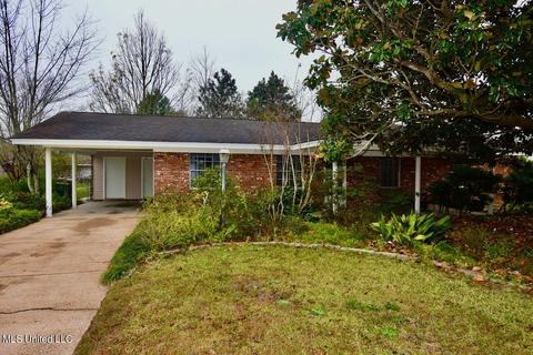 203 Saint Augustine Dr, Long Beach, MS 39560 photo 1