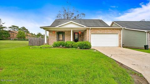 22 Fleur-de-lis Dr, Laurel, MS 39440 photo 1