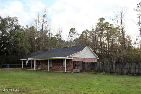 14613 Wolf Ridge Rd, Moss Point, MS 39562 photo 4