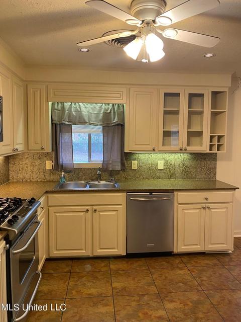 5414 Ridgewood Rd, Jackson, MS 39211 photo 3