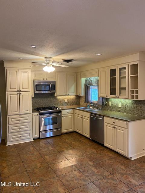 5414 Ridgewood Rd, Jackson, MS 39211 photo 2