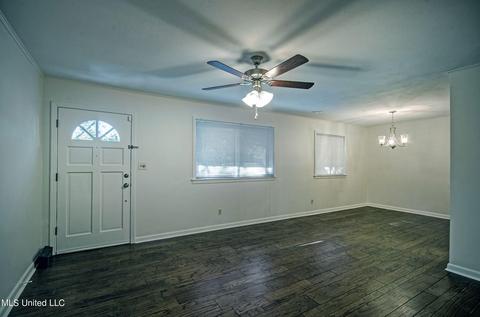 1502 Sheffield Dr, Jackson, MS 39211 photo 3
