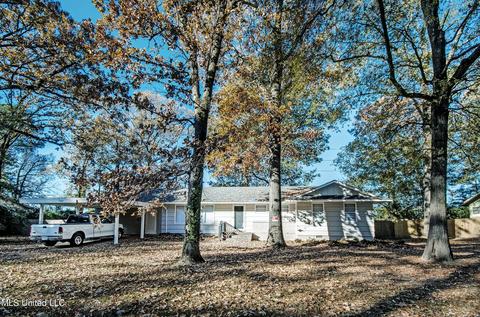 5543 Wayneland Dr, Jackson, MS 39211 photo 2