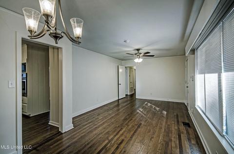 5543 Wayneland Dr, Jackson, MS 39211 photo 8