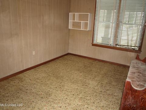 540 N Jackson St, Brookhaven, MS 39601 photo 5