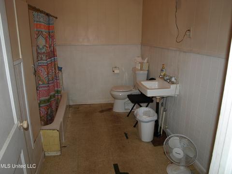 540 N Jackson St, Brookhaven, MS 39601 photo 7