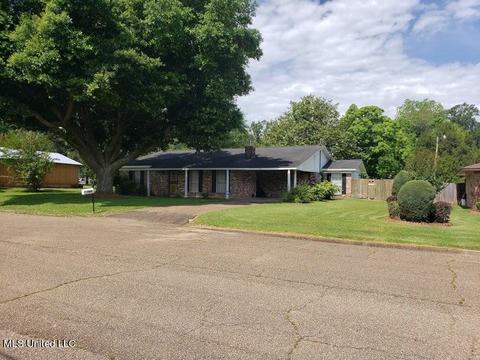 406 SE 8th Ave, Magee, MS 39111 photo 2