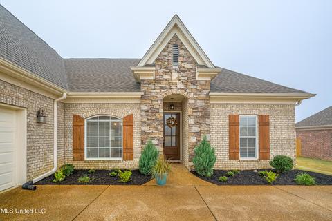 4231 E Vineyard Drive E Dr, Southaven, MS 38672 photo 2