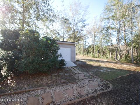 68207 E Diamondhead Dr, Diamondhead, MS 39525 photo 7