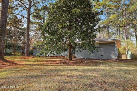 115 Highland Cir, Jackson, MS 39211 photo 2