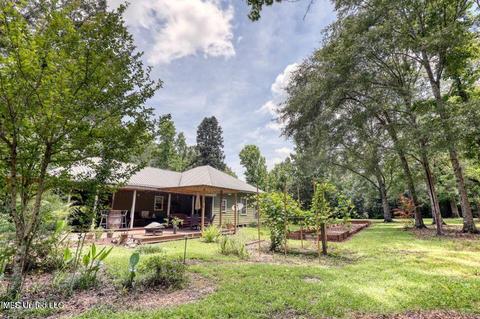 149 Tom Garner Rd, Mchenry, MS 39561 photo 3