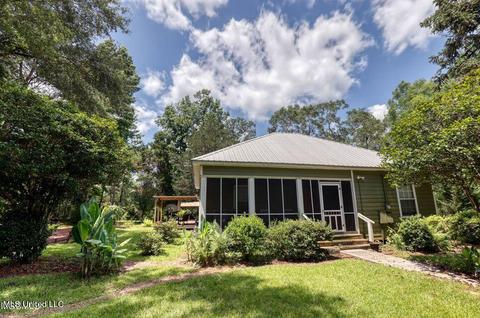 149 Tom Garner Rd, Mchenry, MS 39561 photo 1