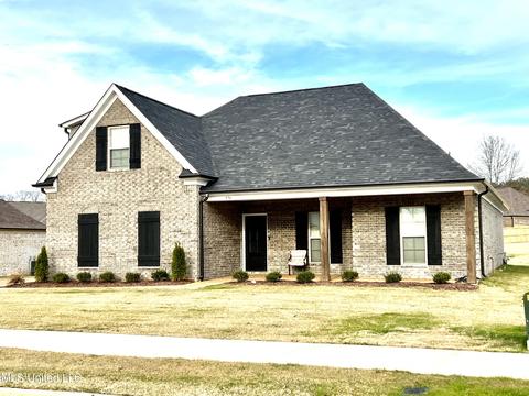 574 Wooten Cv, Nesbit, MS 38651 photo 1