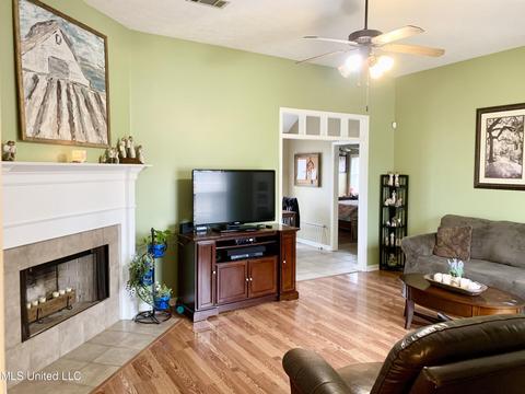 409 Windchase Dr, Brandon, MS 39042 photo 2