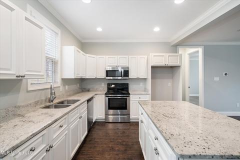 4704 Alexander Rd, Olive Branch, MS 38654 photo 6