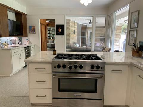 2501 Lake Cir, Jackson, MS 39211 photo 10