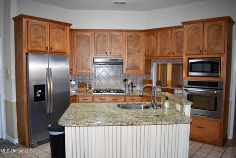 8536 Windersgate Dr, Olive Branch, MS 38654 photo 9