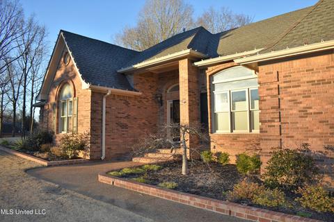 8536 Windersgate Dr, Olive Branch, MS 38654 photo 3