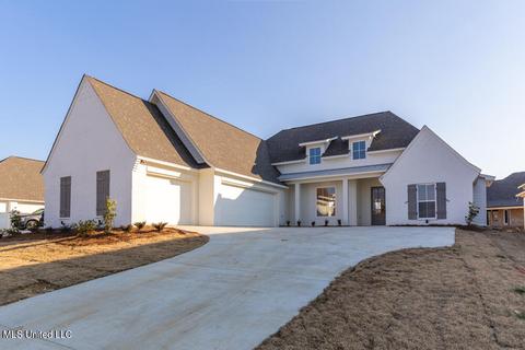 404 Pilot Cir, Brandon, MS 39047 photo 1