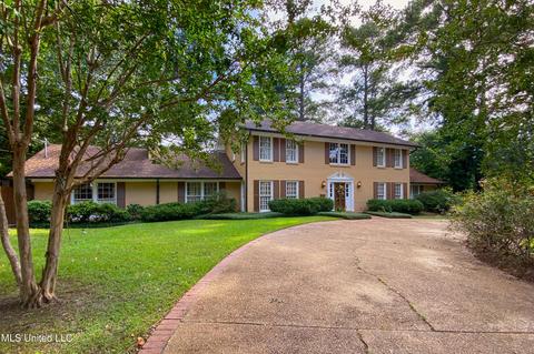 1405 Roxbury Pl, Jackson, MS 39211 photo 4