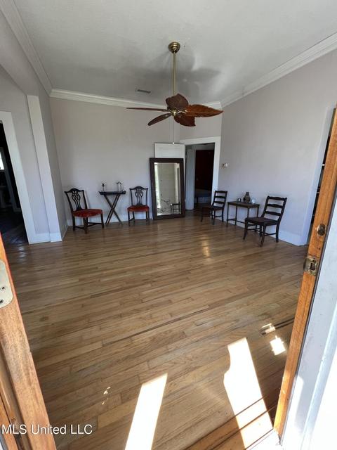 4201 Robinson Ave, Moss Point, MS 39563 photo 6