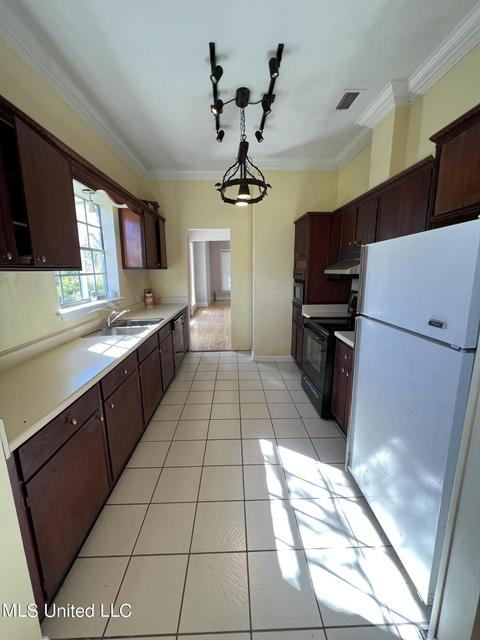 4201 Robinson Ave, Moss Point, MS 39563 photo 15