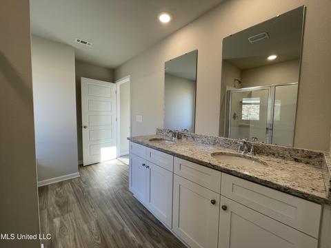 1084 Enclave Dr, Long Beach, MS 39560 photo 14
