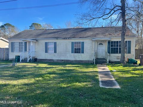 1207 Iris St, Long Beach, MS 39560 photo 1