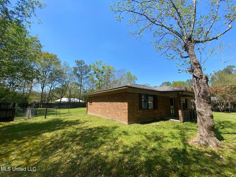 10413 Sherry St, Moss Point, MS 39562 photo 3