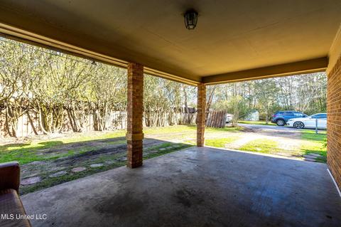 10413 Sherry St, Moss Point, MS 39562 photo 7