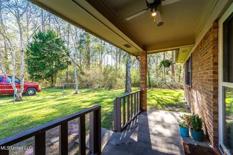 10413 Sherry St, Moss Point, MS 39562 photo 6