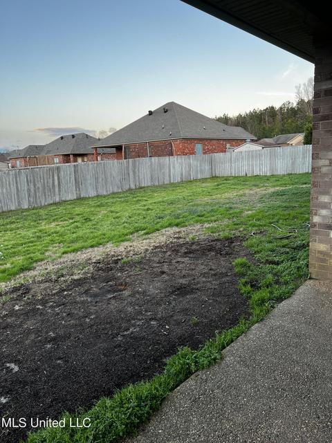 302 Duckworth Pl, Florence, MS 39073 photo 11