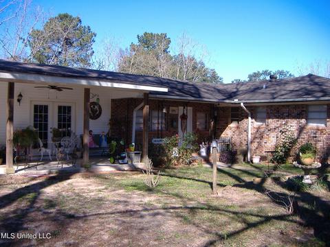 31 Mchenry School Dr, Mchenry, MS 39561 photo 1