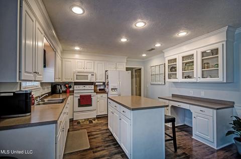 127 Post Oak Dr, Brandon, MS 39047 photo 10