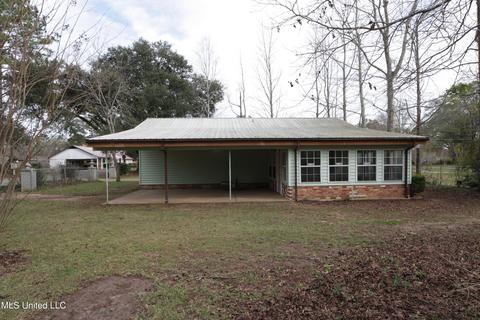 16 Meadow St, Lucedale, MS 39452 photo 7