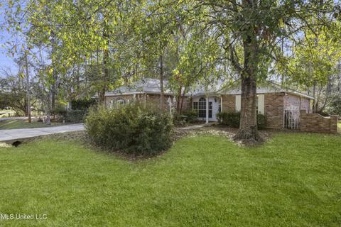 73665 N Diamondhead Dr, Diamondhead, MS 39525 photo 2