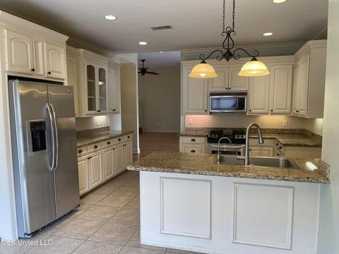 103 Hallmark Pl, Madison, MS 39110 photo 2