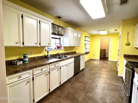 609 SE 12th Ave, Magee, MS 39111 photo 13