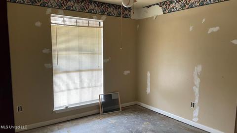 717 Wicker St, Forest, MS 39074 photo 4
