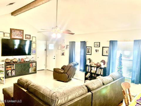 19200 Thrasher Dr, Moss Point, MS 39562 photo 10