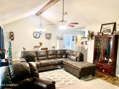 19200 Thrasher Dr, Moss Point, MS 39562 photo 7